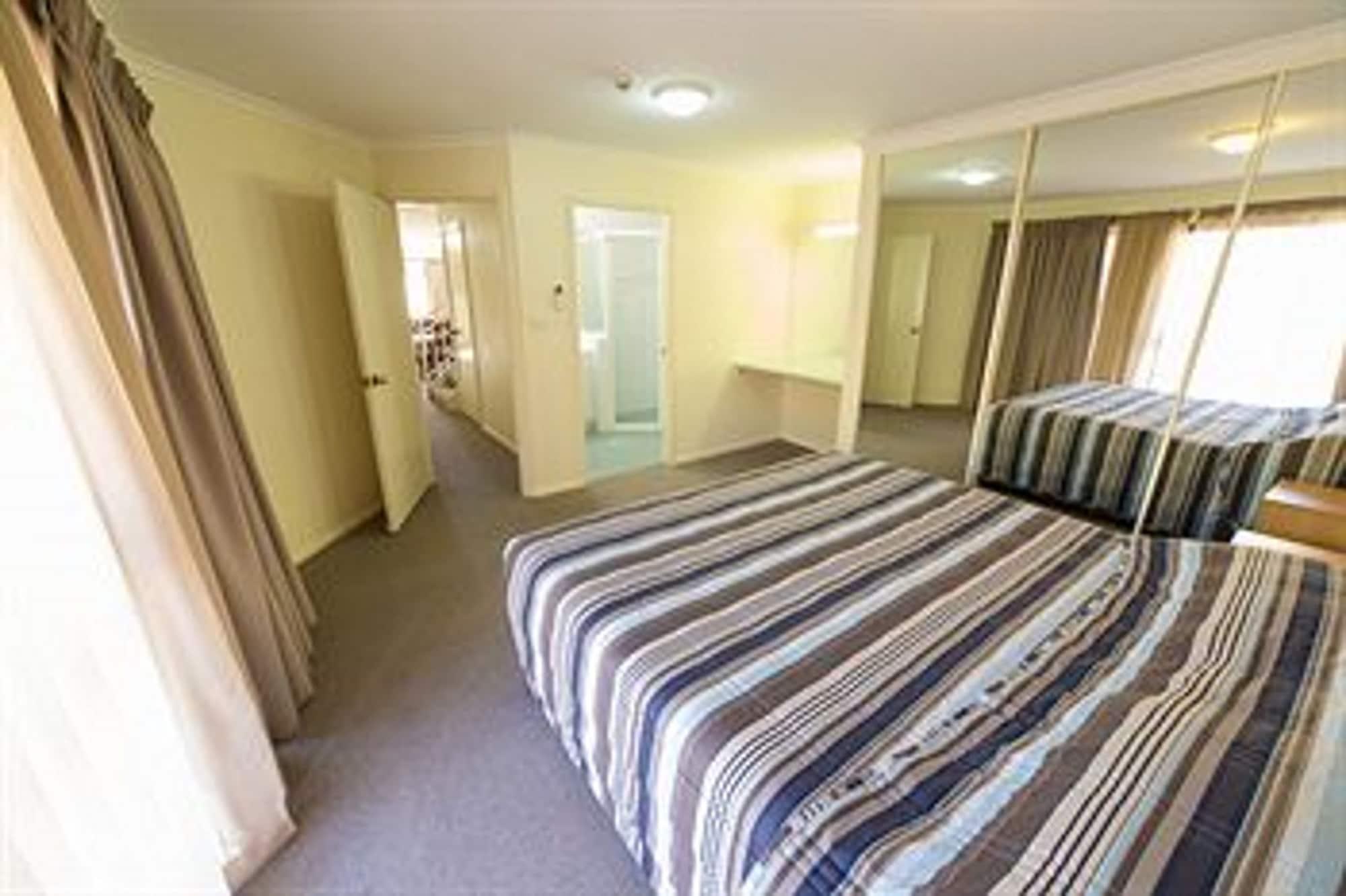 Peninsula Nelson Bay Motel And Serviced Apartments Exterior photo
